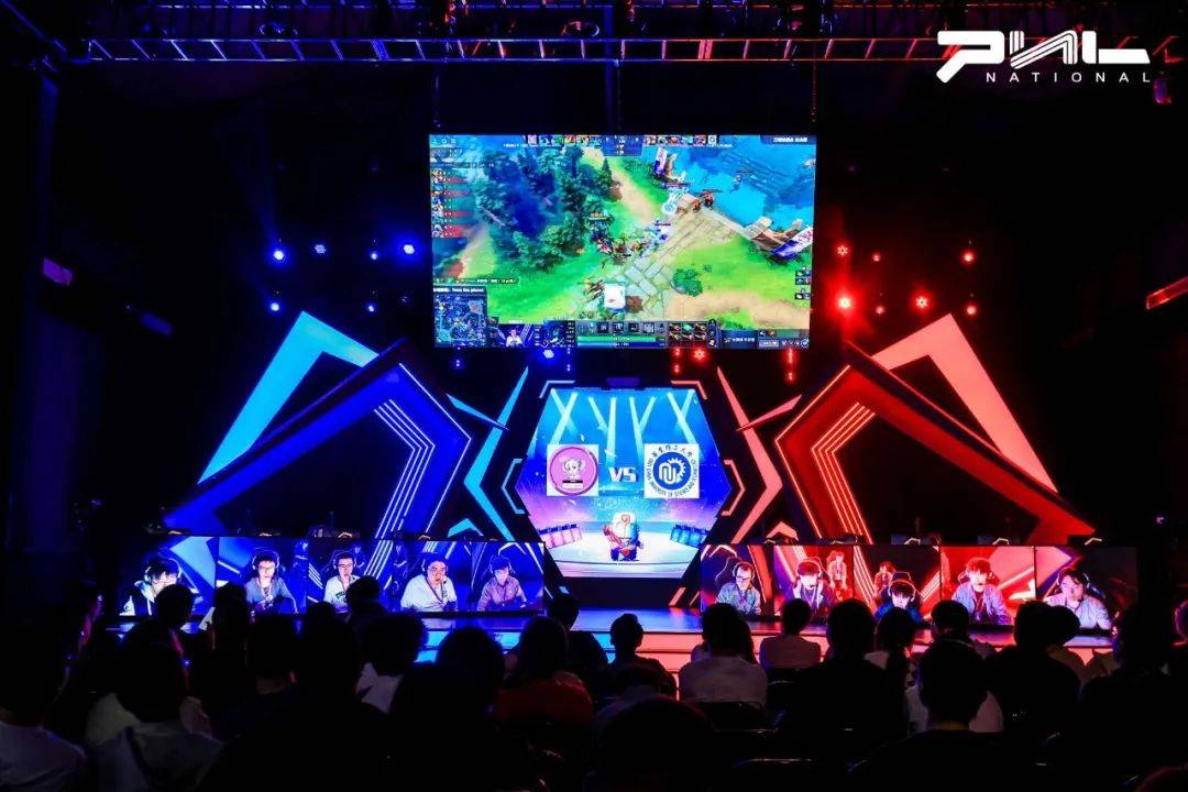 而今年初 而今年初