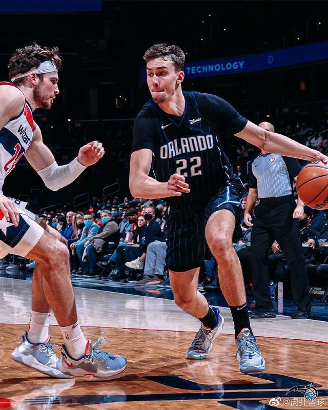 场内的氛围 场内的氛围