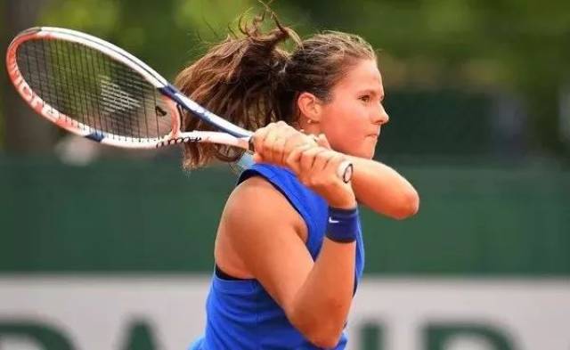 让她在比赛 让她在比赛